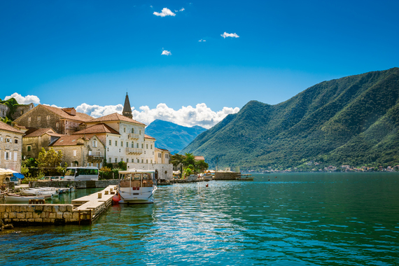 2015-08-26-1440612205-804701-kotorshutterstock_221786758-thumb