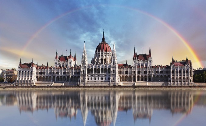 imbudapestbuilding-1600